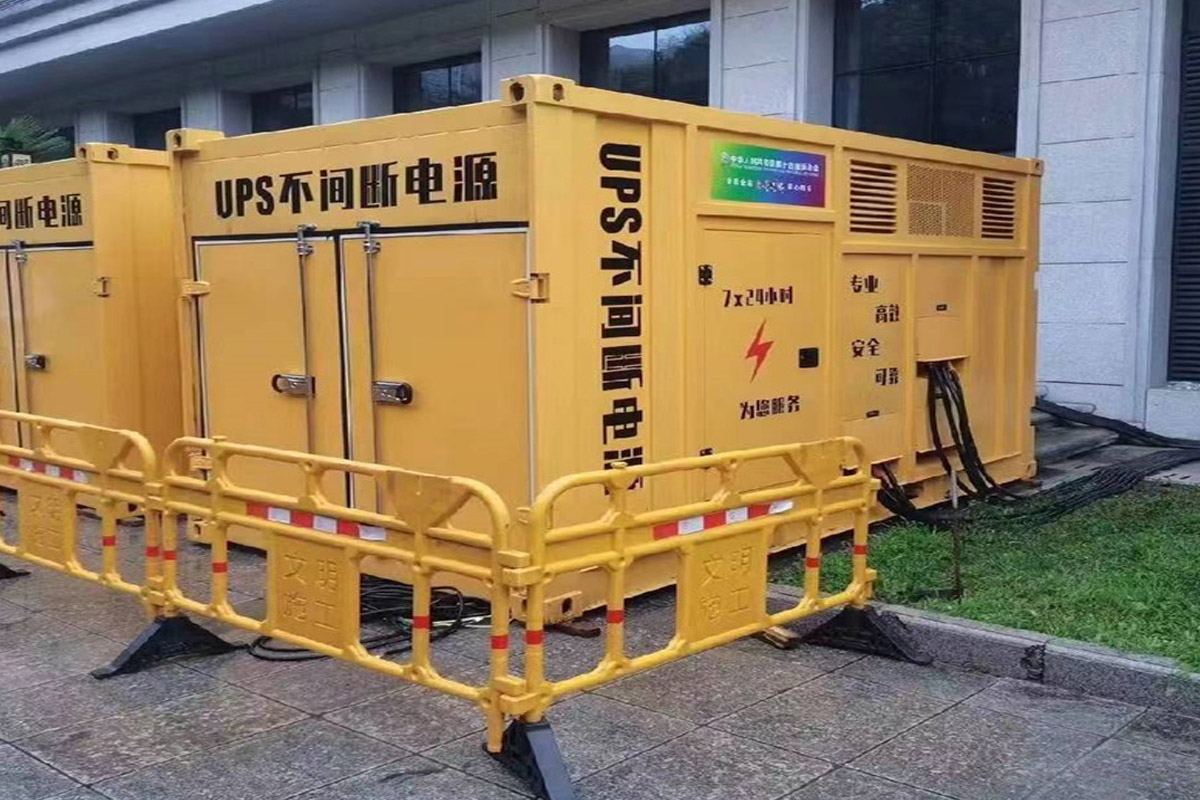 友好发电机租赁施工现场